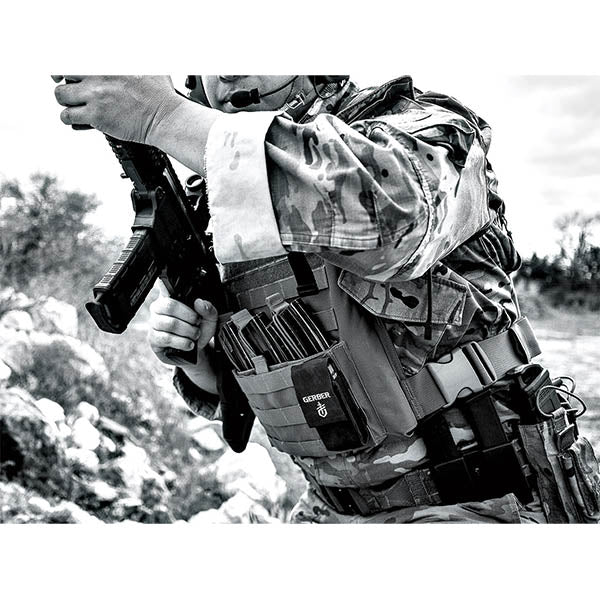 GERBER TRUSS MULTITOOL, inclusa guaina compatibile con MOLLE