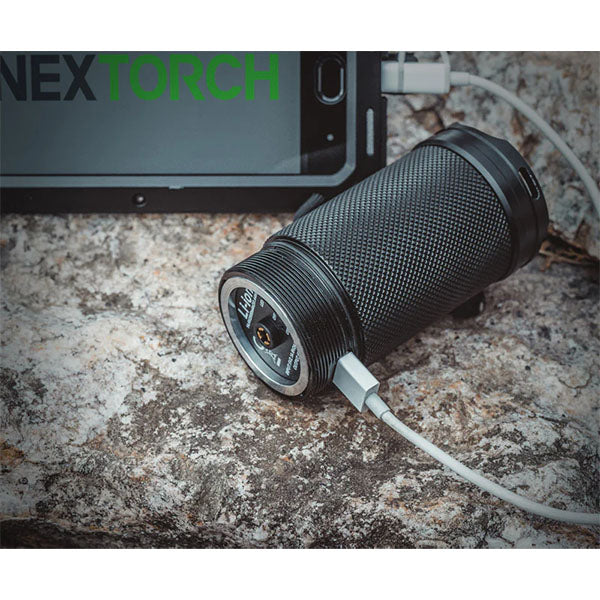 Projecteur LED SAINT TORCH 11, 3 500 lumens (batterie incluse)