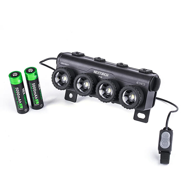 Lampada tattica a LED P20 4K, 4.000 lumen (batterie incluse)