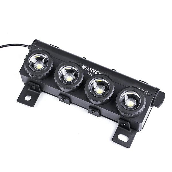 Lampada tattica a LED P20 4K, 4.000 lumen (batterie incluse)