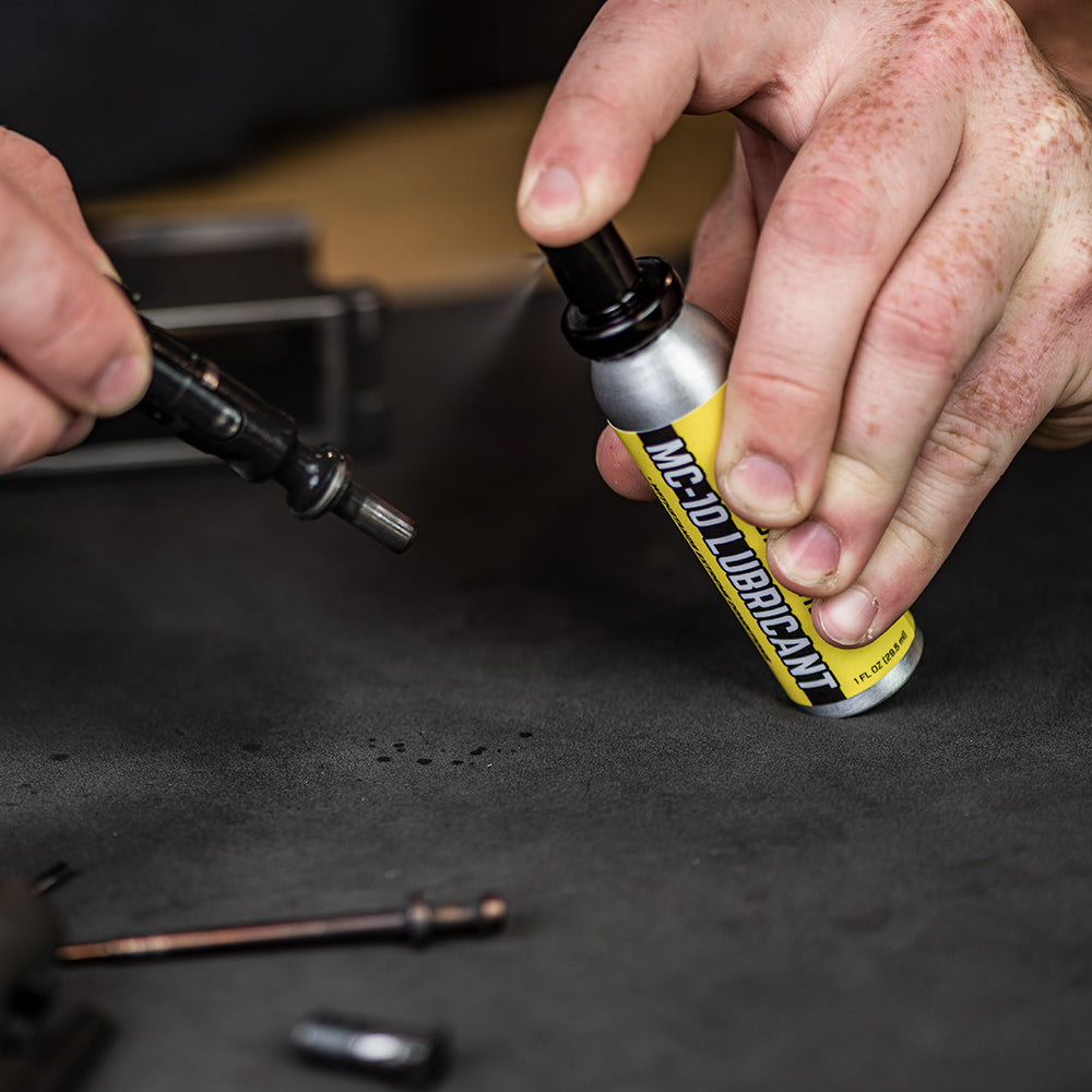 Grasso e lubrificante di importanza critica