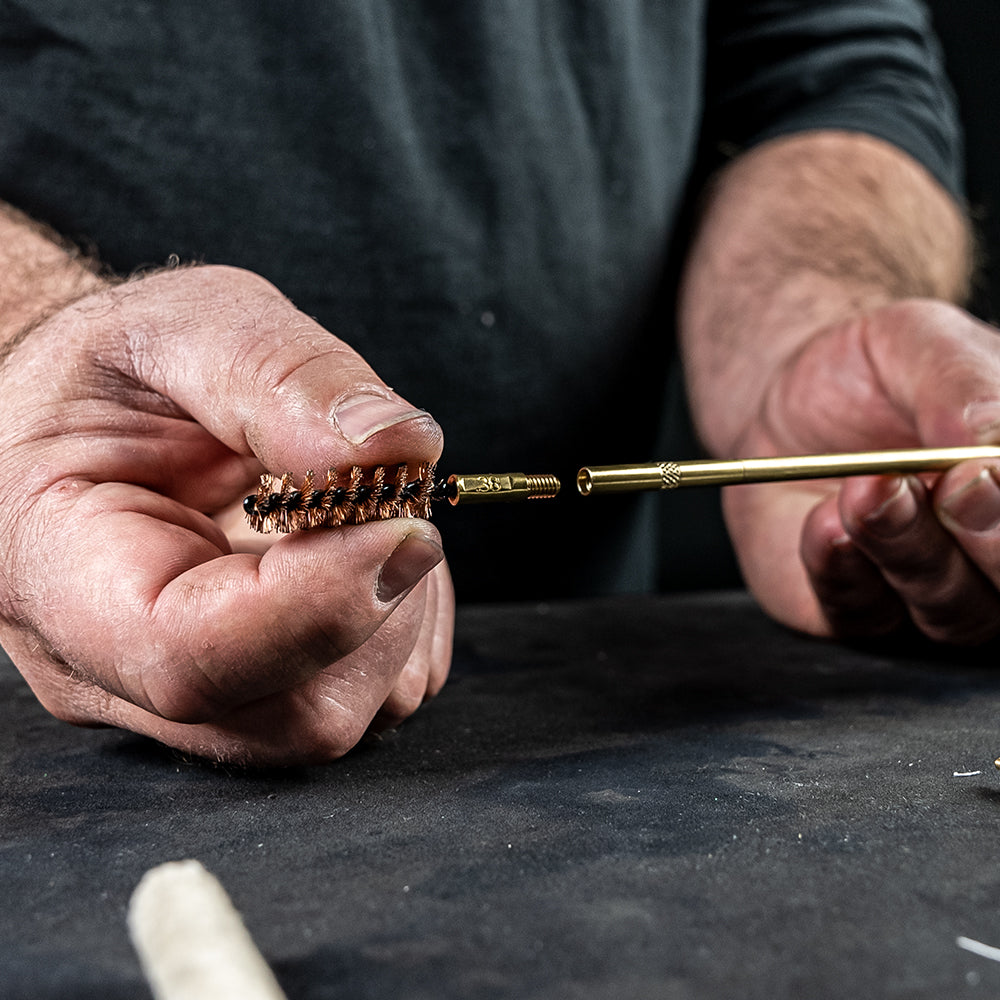 Kit di pulizia per pistole multicalibro con asta in ottone