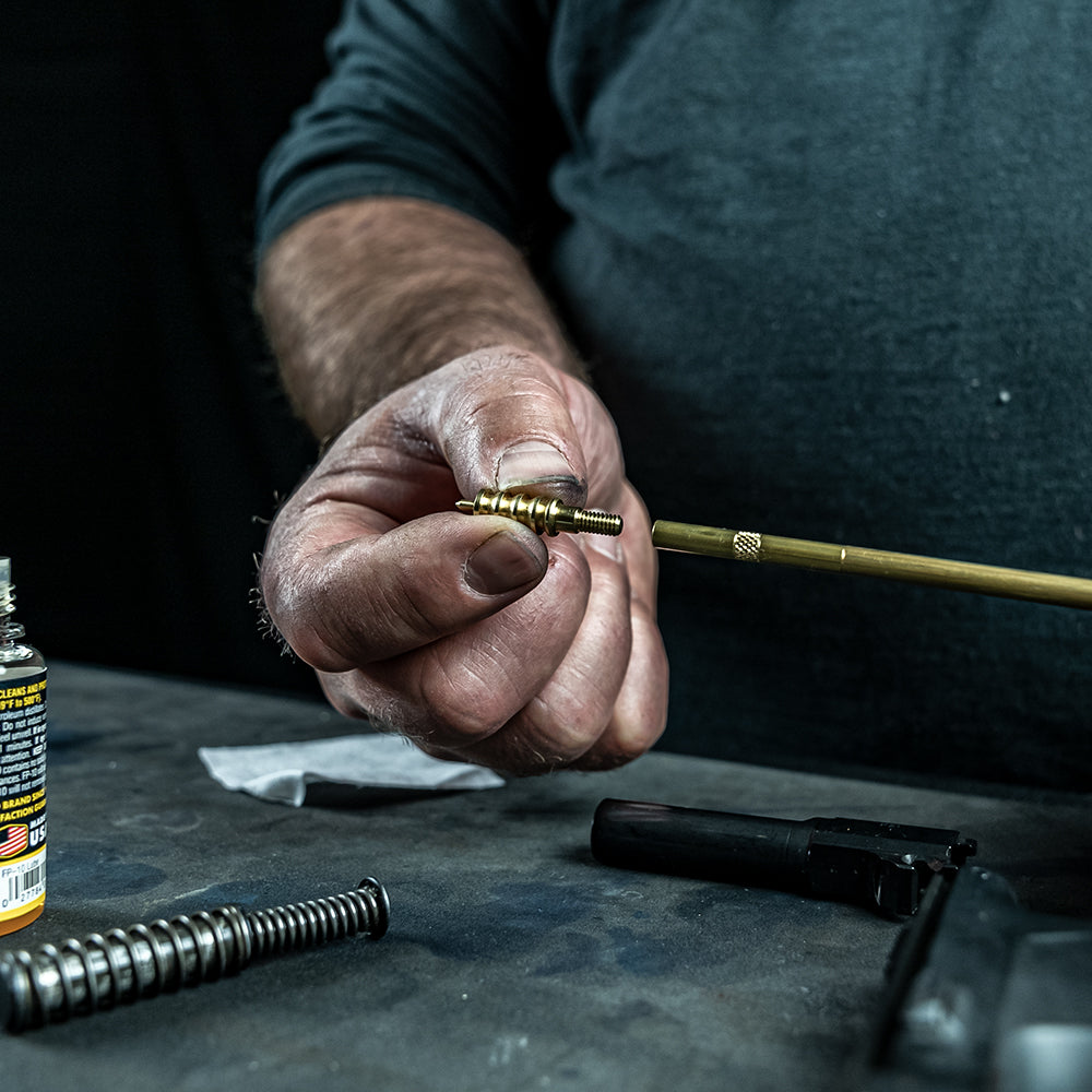 Kit di pulizia per pistole multicalibro con asta in ottone