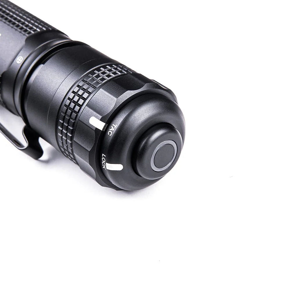 Taktische LED-Taschenlampe TA30D MAX, 4'000 Lumn (inkl. Akku)