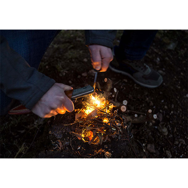 Coltello a lama fissa M4 WOOD, legno di olivo