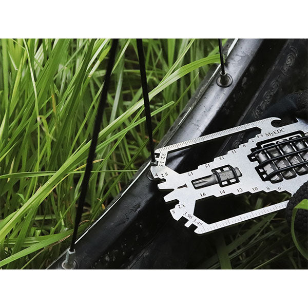MyEDC Multitool POCKET CARD 29 in 1 con 6 punte