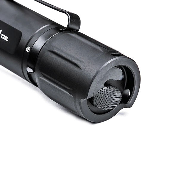 Torcia tattica a LED T20L, 900 lumen (batteria inclusa)