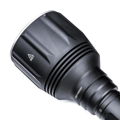 Torcia tattica a LED T20L, 900 lumen (batteria inclusa)
