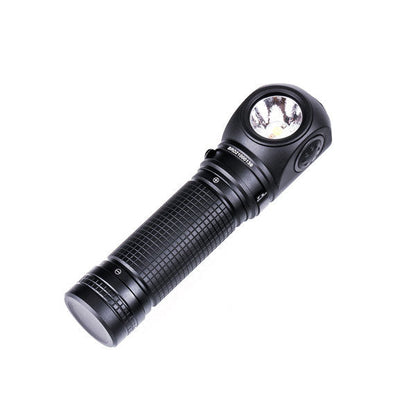 Lampe de poche tactique LED P10, 1 400 lumens (batterie incluse)