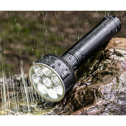 Projecteur LED SAINT TORCH 31, 20 000 lumens (batterie incluse)