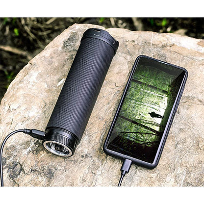 Projecteur LED SAINT TORCH 31, 20 000 lumens (batterie incluse)