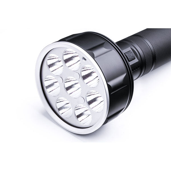 Projecteur LED SAINT TORCH 31, 20 000 lumens (batterie incluse)