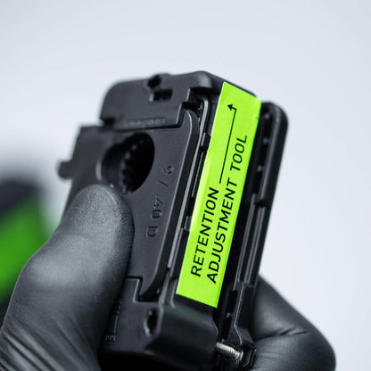 Fondina per 2 caricatori monofilare 9mm/.40cal (può essere indossata all'interno o all'esterno) 