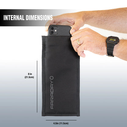 JACKET Pro Cordura Vertical Phone Bag, Magnetic Closure, ca. 10x18cm (Inhalt geschlossen)
