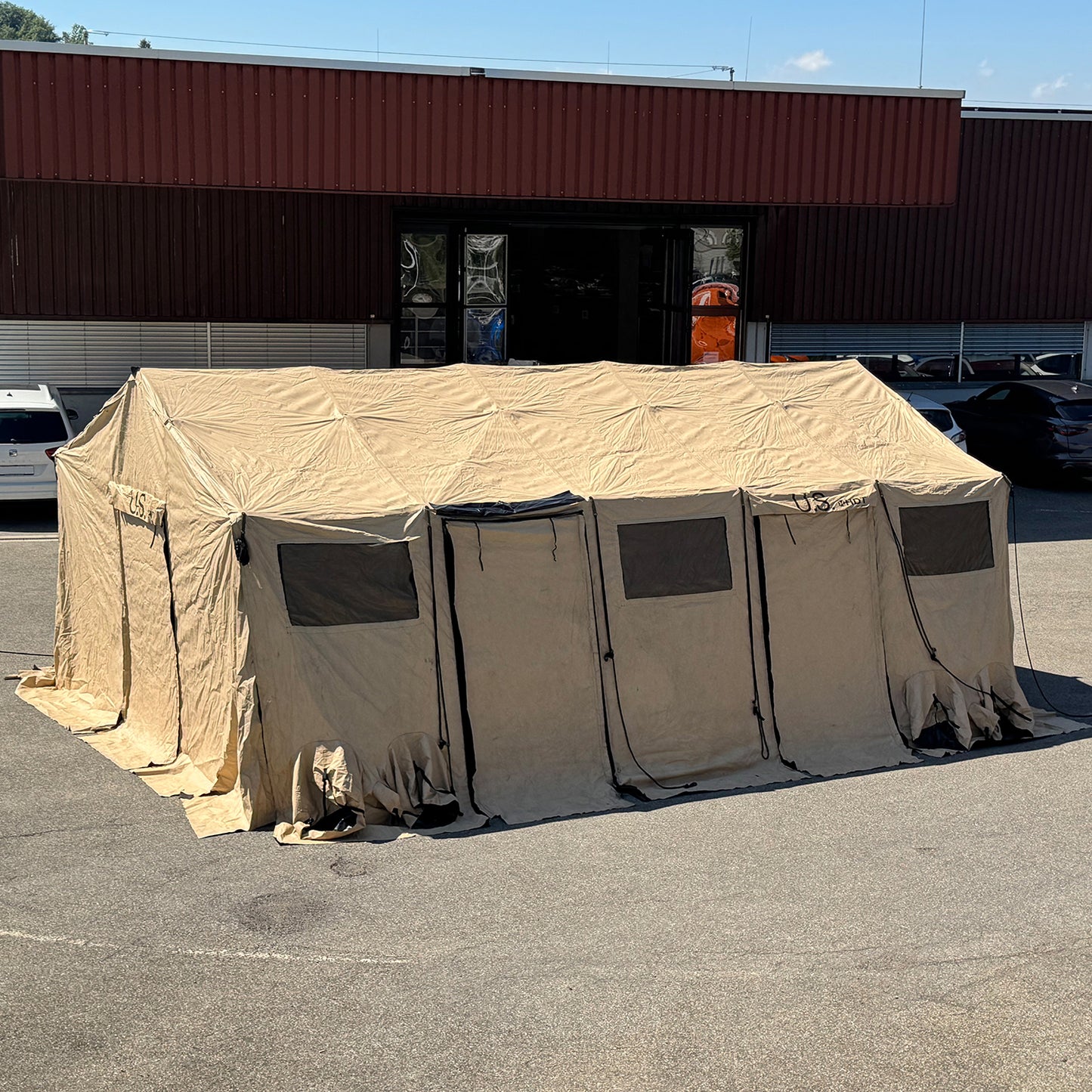 HDT BASE-X Zelt, Modell 305 Shelter