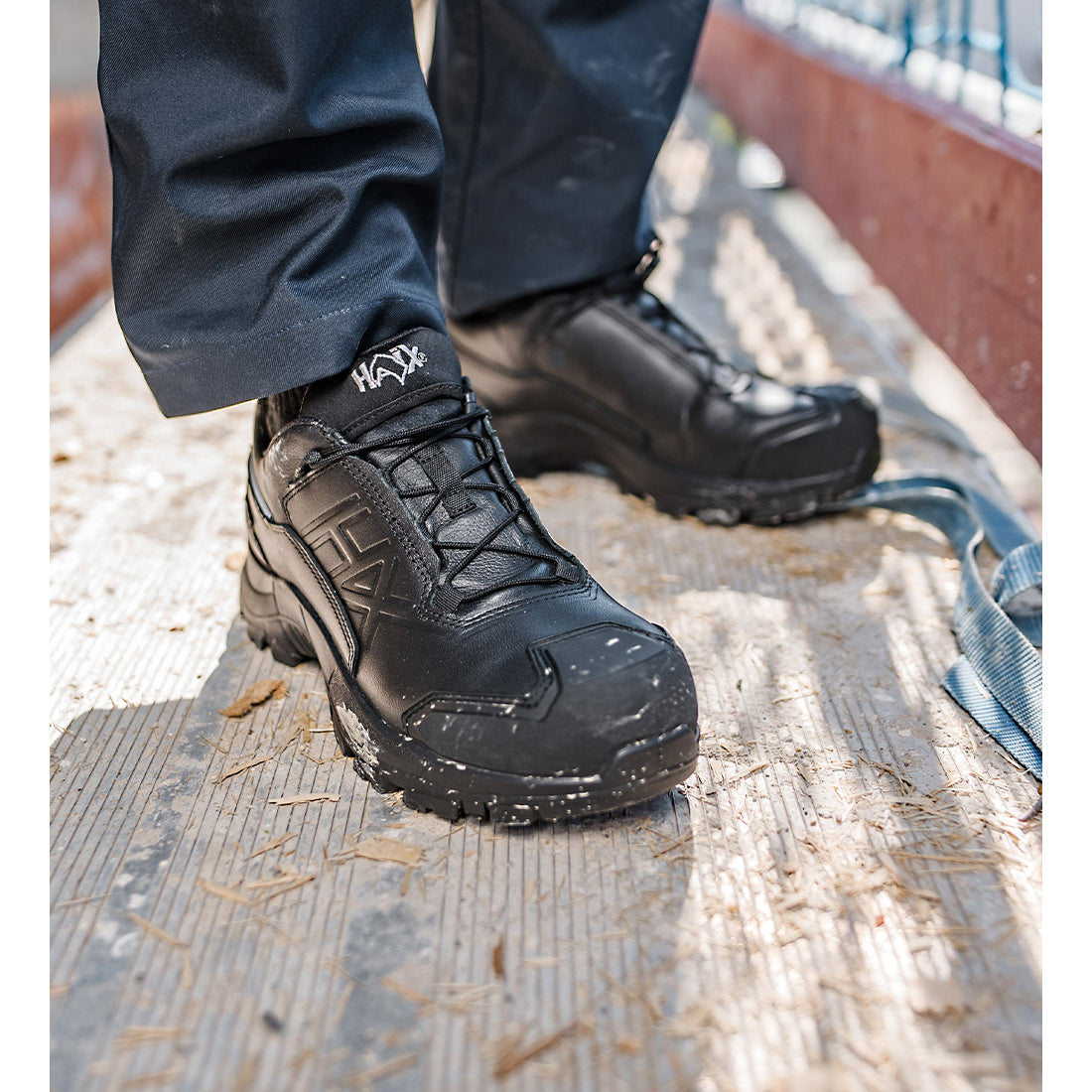 BLACK EAGLE Safety 600 LTR GTX, Sicherheitsklasse S7, black