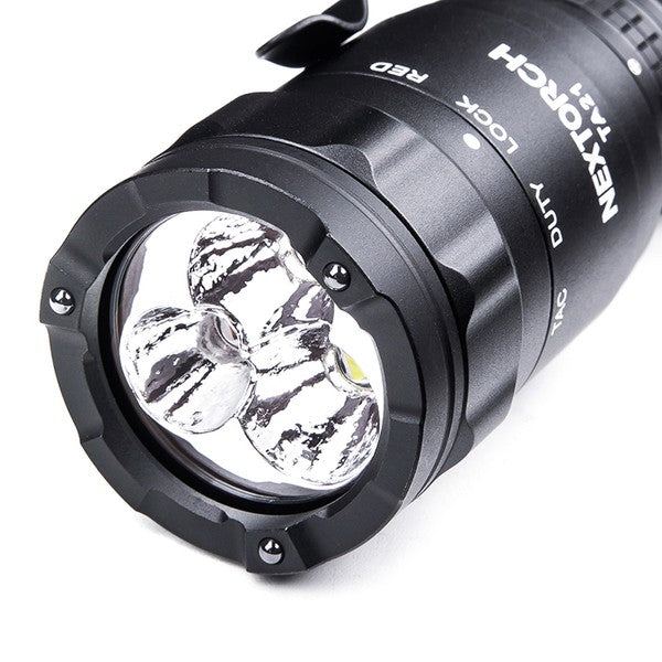 Lampe de poche LED TA21 SET, 1 300 lumens (batterie incluse)
