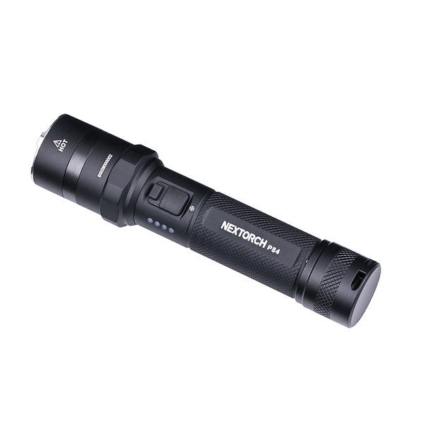 Lampe de poche tactique à LED P84, 3 000 lumens (batterie incluse)