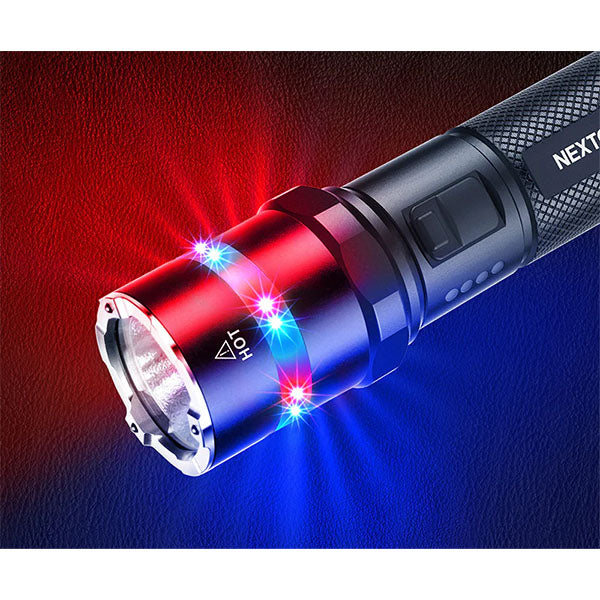 Lampe de poche tactique à LED P84, 3 000 lumens (batterie incluse)