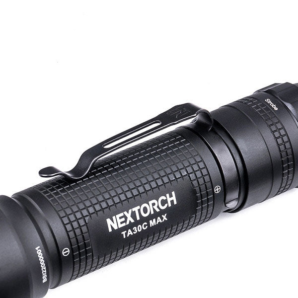 Lampe de poche tactique à LED TA30C MAX, 3 000 lumens (batterie incluse)