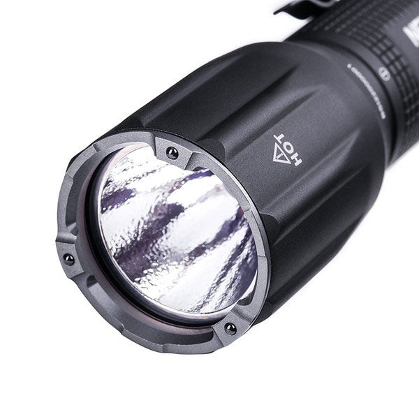 Lampe de poche tactique à LED TA30C MAX, 3 000 lumens (batterie incluse)