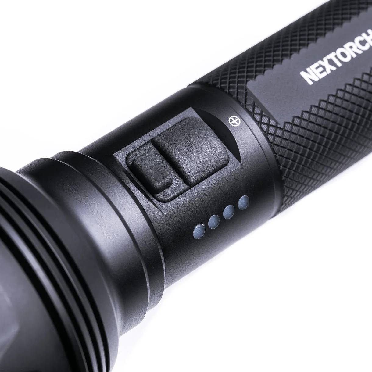 Taktische LED-Taschenlampe P82C,  2'200 Lumen (inkl. Akku)