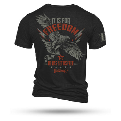 T-Shirt HE HAS SET US FREE
