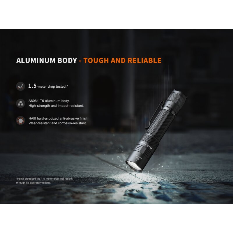 Torcia tattica a LED PD32R, 1.400 lumen (batteria inclusa)